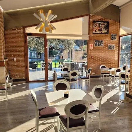 Hotel Restaurante El Montico 4*