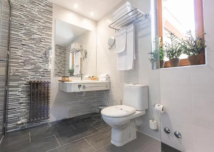 Hotel Restaurante El Montico